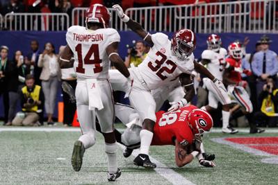 Halftime Thoughts Georgia Leads Alabama 21 14 In Sec