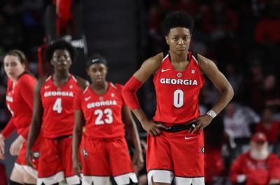 Georgia Women S Basketball Struggles Offensively Falls To