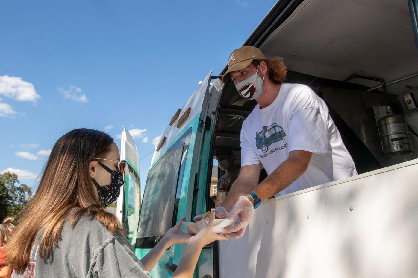 201003_LMY_FoodTruck_0020.jpg