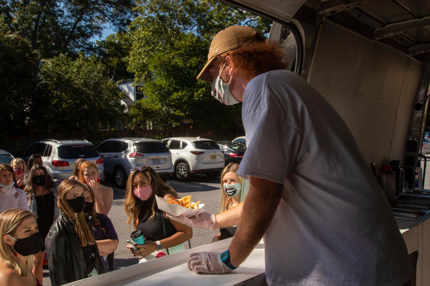 201003_LMY_FoodTruck_0028.jpg