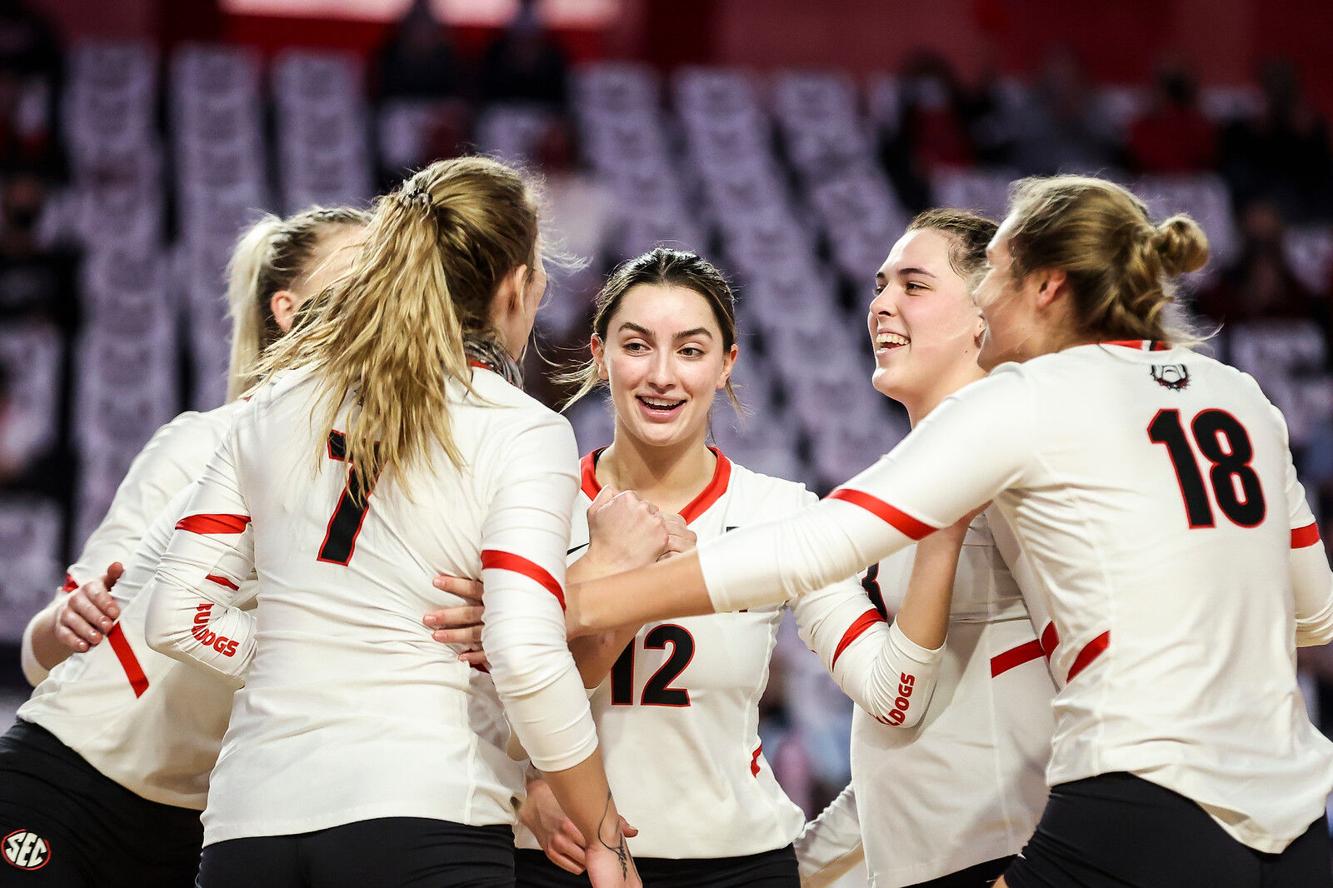 volleyball falls to Auburn in straight sets Sports