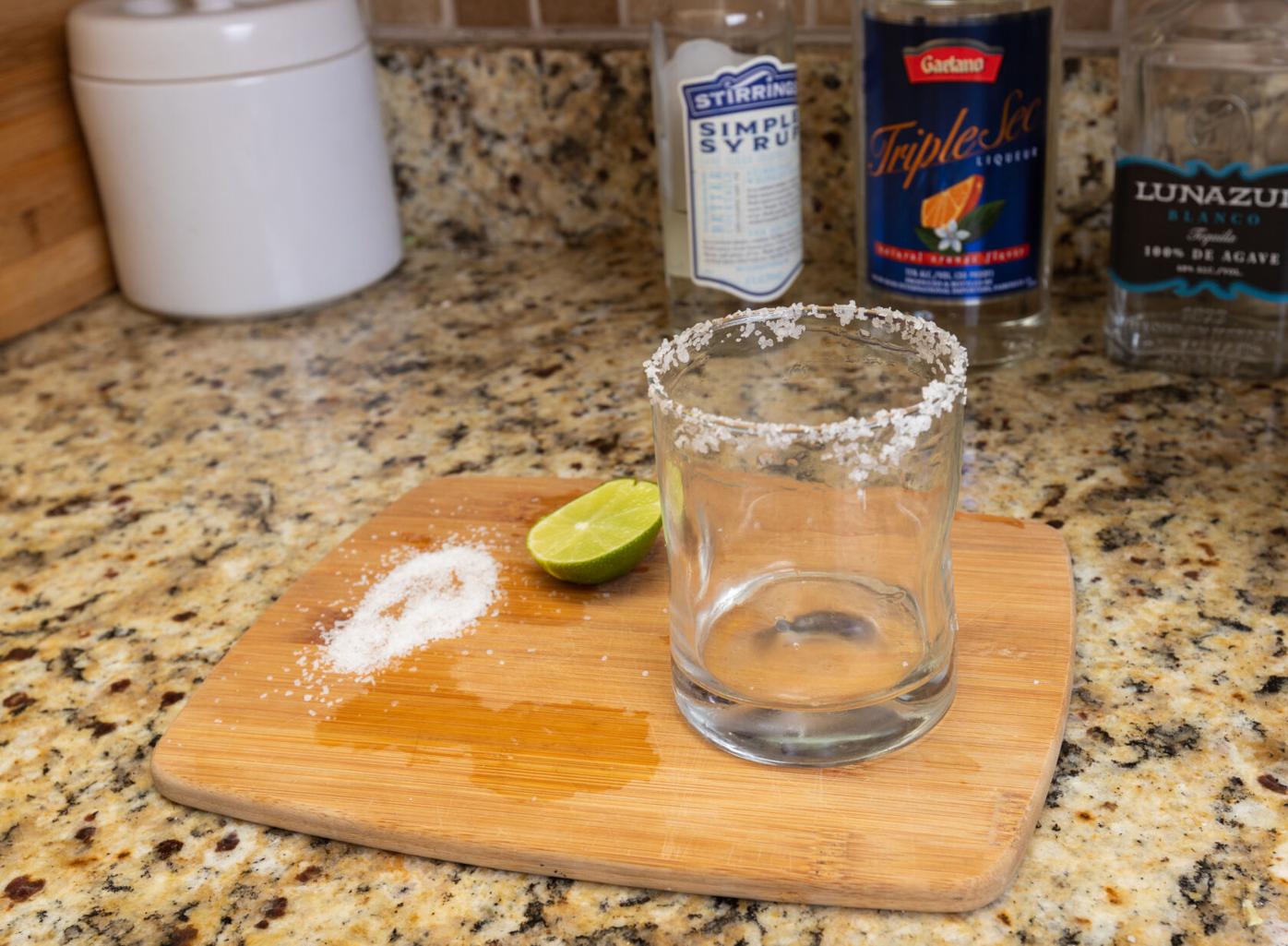 030421_ZJT_MargaritaHowTo_007.jpg