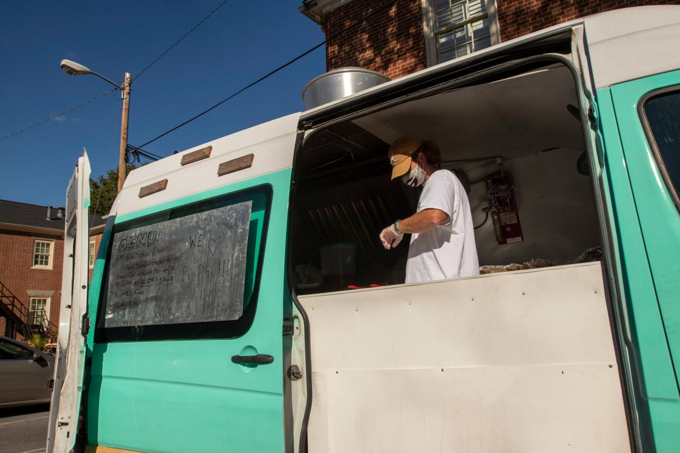 201003_LMY_FoodTruck_0031.jpg