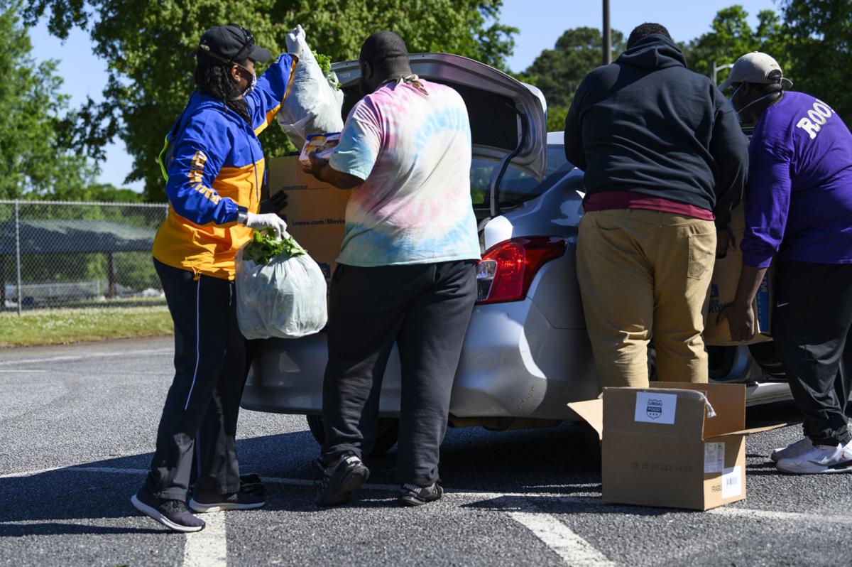 200507_tmg_fooddrivethrough_0008.jpg