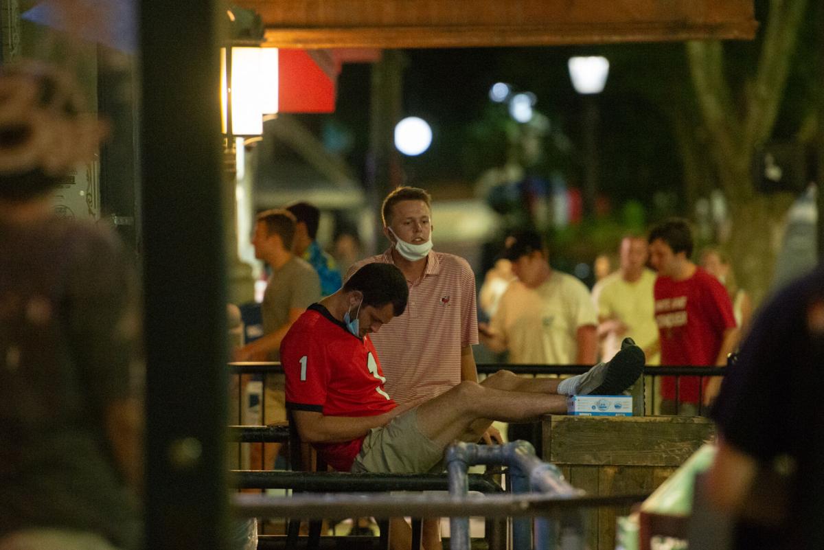 PHOTOS: Returning students congregate in bars, desert ...