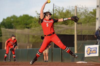 Georgia Softball Loses To Tennessee 7 6 In Game Two Of Doubleheader Softball Redandblack Com