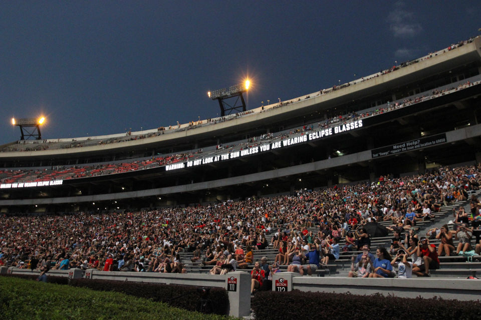 PHOTOS: Eclipse Blackout 2017 | Multimedia | redandblack.com