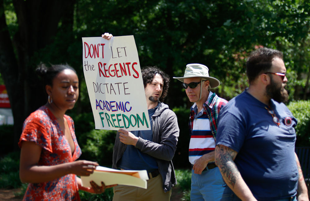 20190426_dr_OseiFrimpongProtest0003.jpg