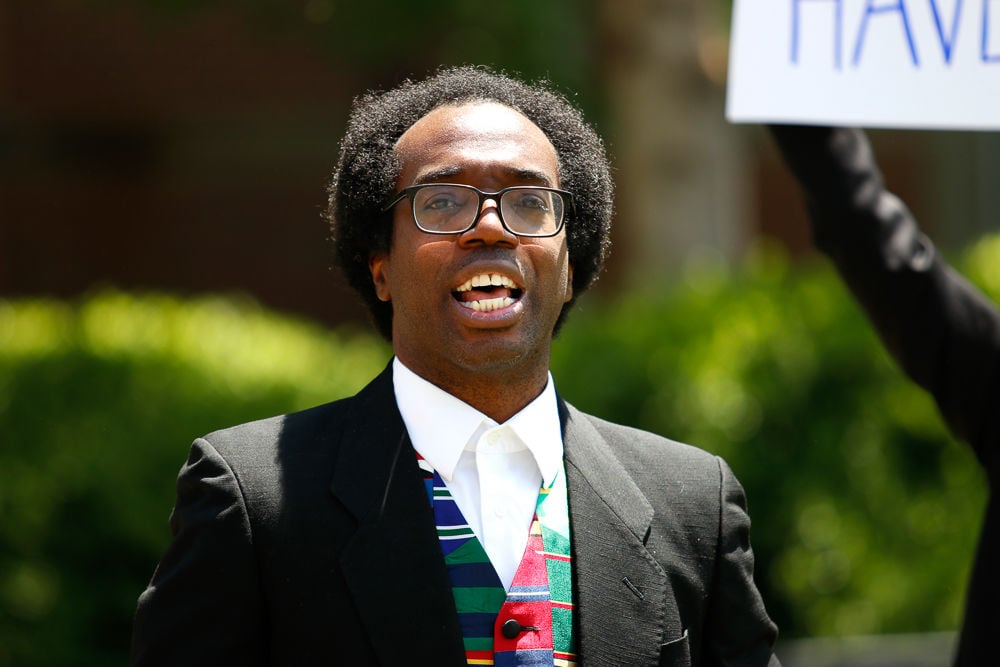 20190426_dr_OseiFrimpongProtest0007.jpg