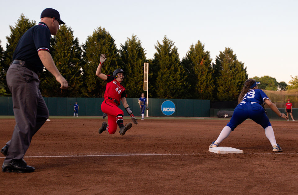 190424_GMA_SoftballVsGeorgiaState0030.jpg
