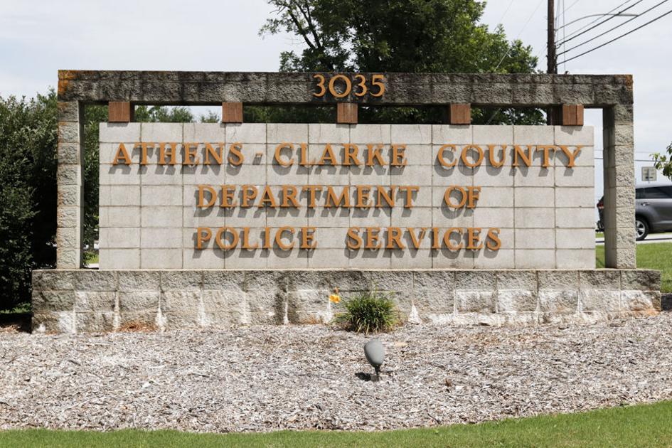 Athens Police Blotter 2 400 Worth Of Clothes Shoplifted License Plate Stolen And More City News Redandblack Com