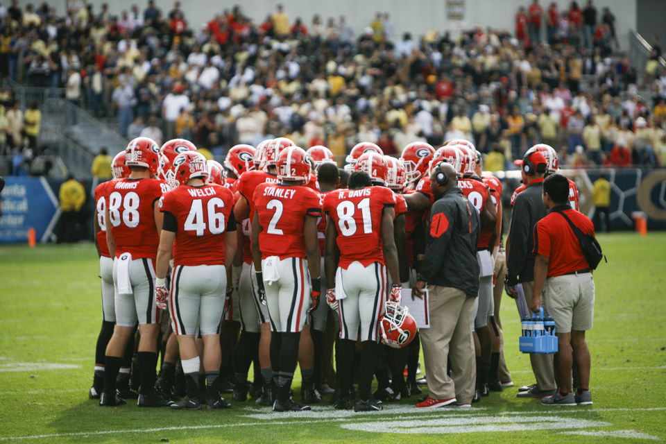 Jacob Eason wins Gatorade National Football Player of the Year, recommits  to Georgia