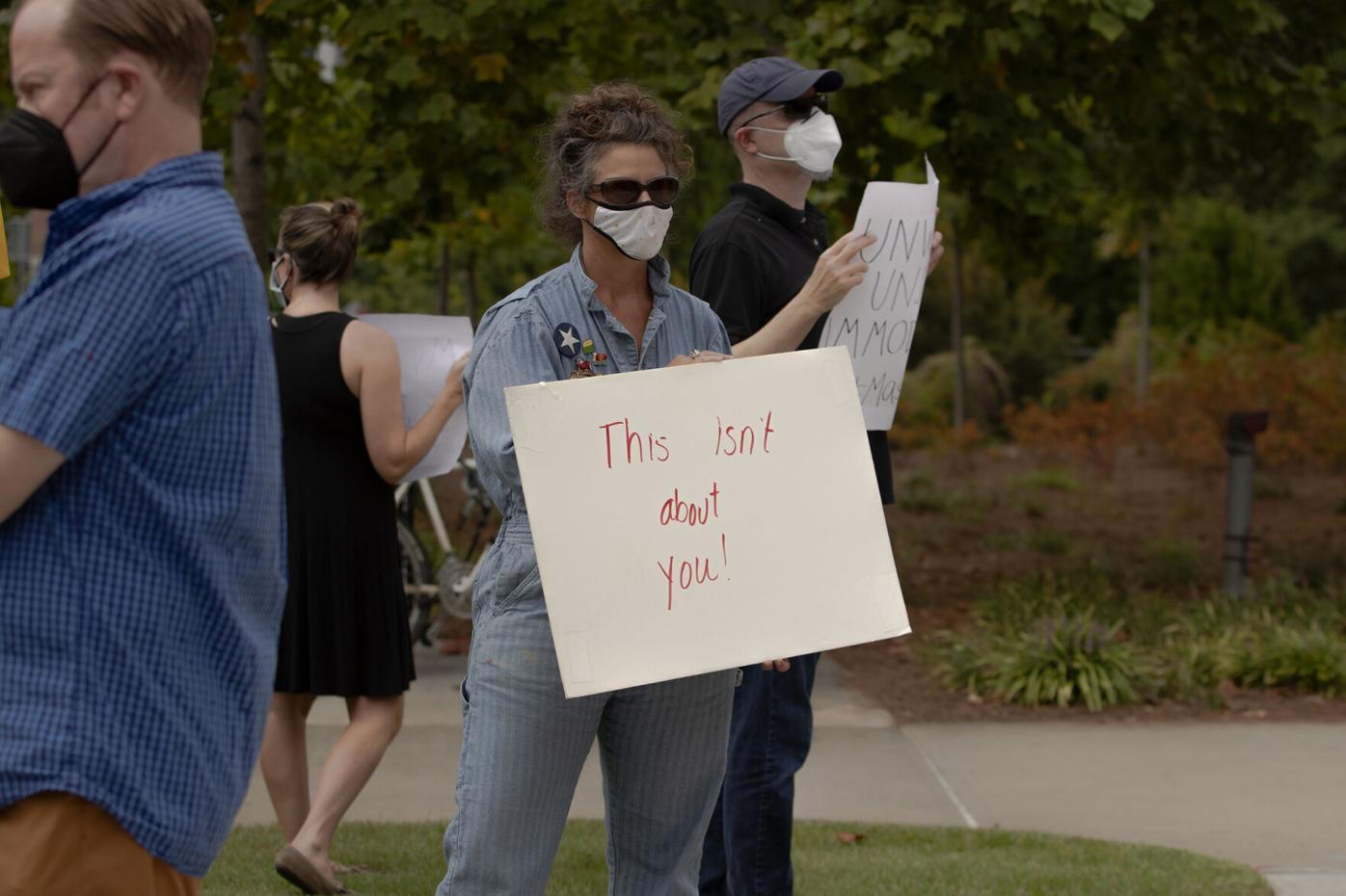 210915_JMW_9_15maskprotest_081.jpg