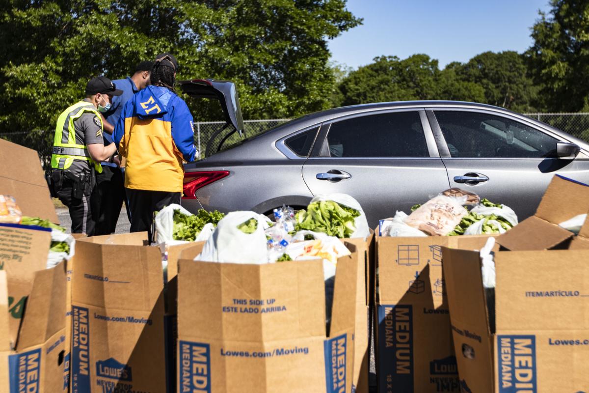 200507_tmg_fooddrivethrough_0039.jpg