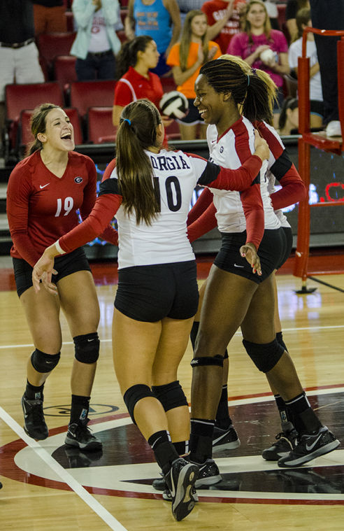 Georgia Volleyball versus Louisiana | Photo Galleries | redandblack.com