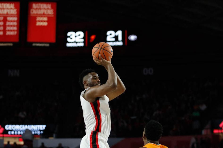 Georgia Men S Basketball Uses Offensive Explosion To Down Lsu At