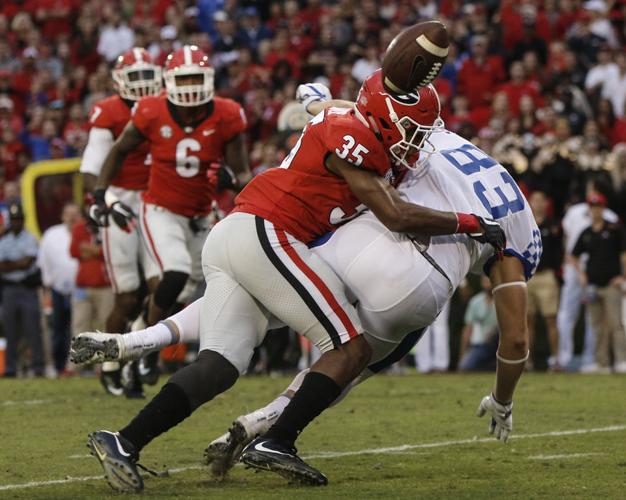 PHOTOS vs. Kentucky First Half Multimedia