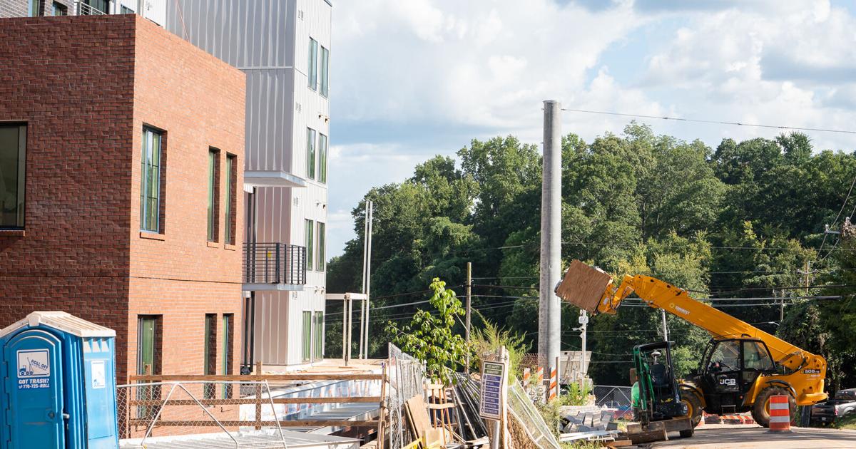 Construction delays at The William leave students displaced | City News