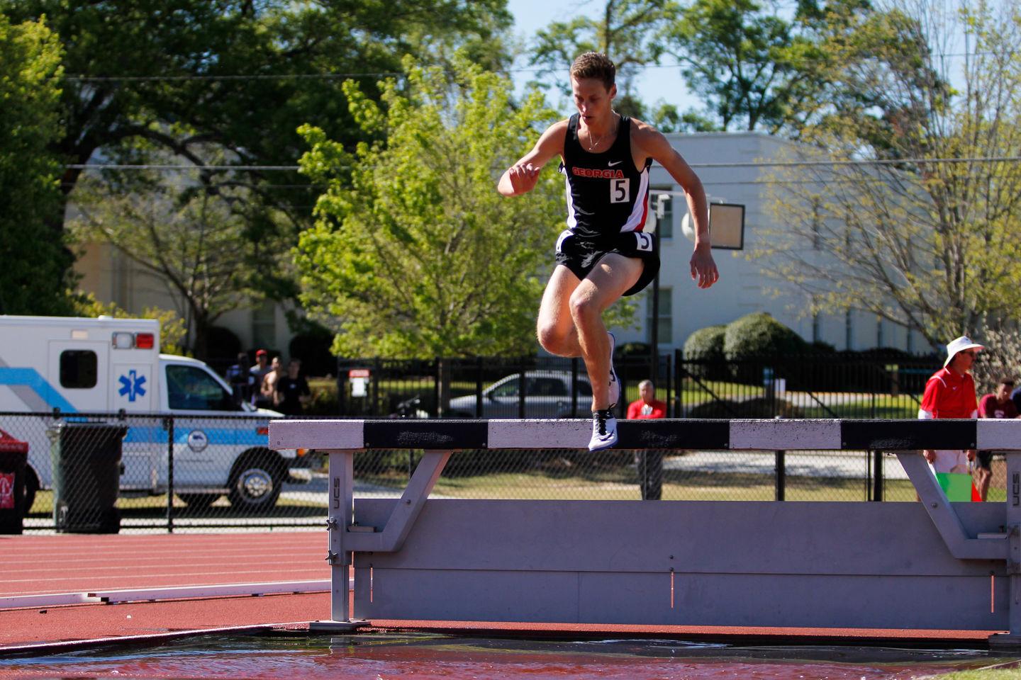 track and field gears up for Texas Relays Track
