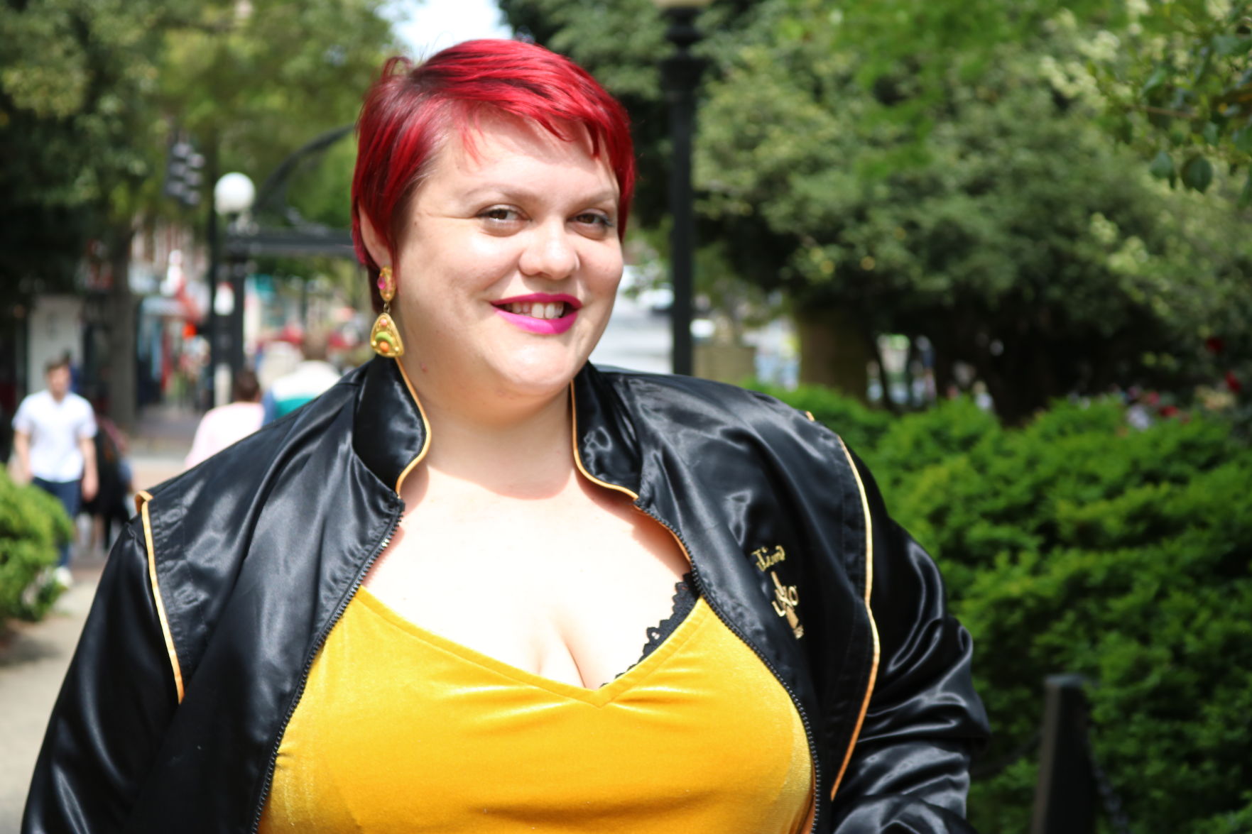 Fashion Friday: Jennie Cain promotes fashion for all body types through her fashion business