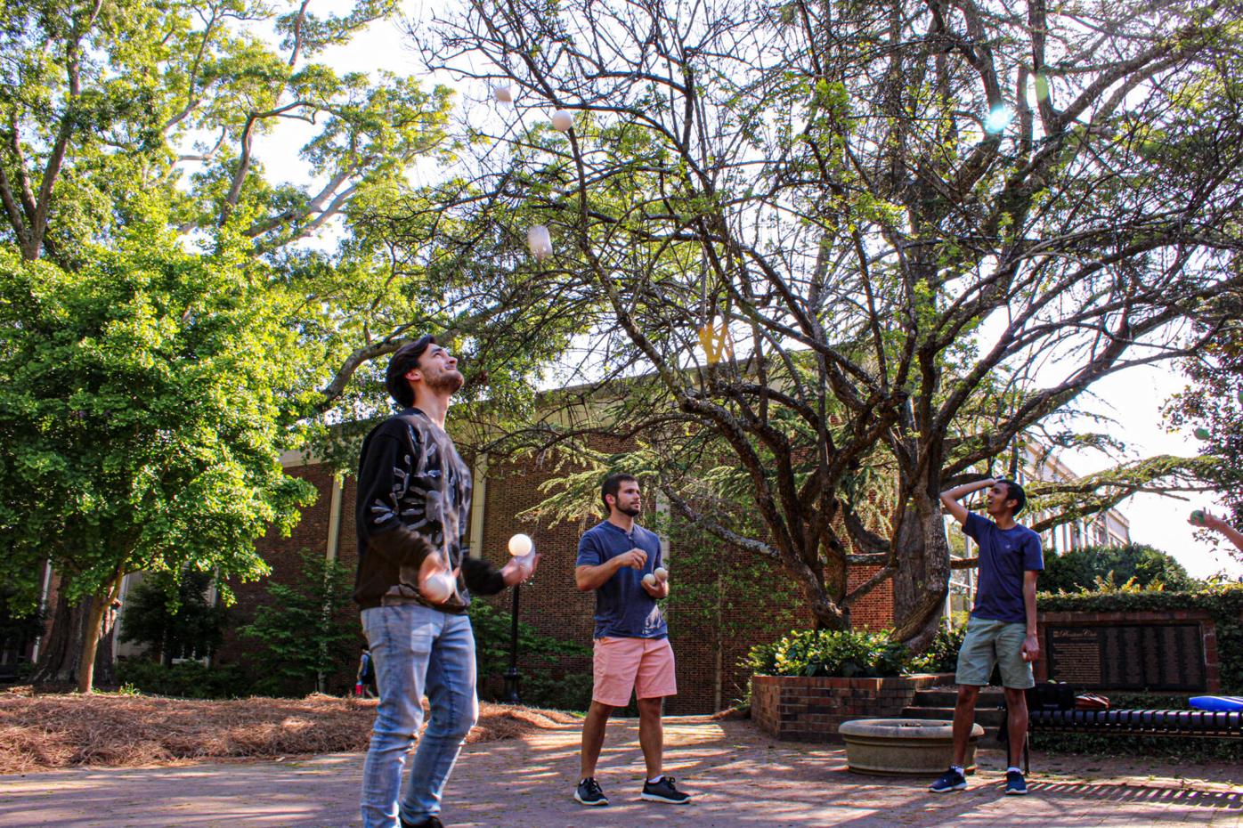 210426_MDV_juggling club 006.jpg