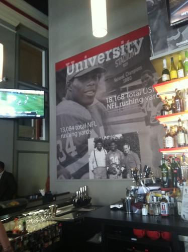 Herschel Walker's stats incorrect at new restaurant, Georgia Sports