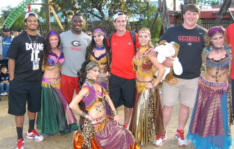 Photo Gallery Football Team Visits Busch Gardens In Tampa Fla