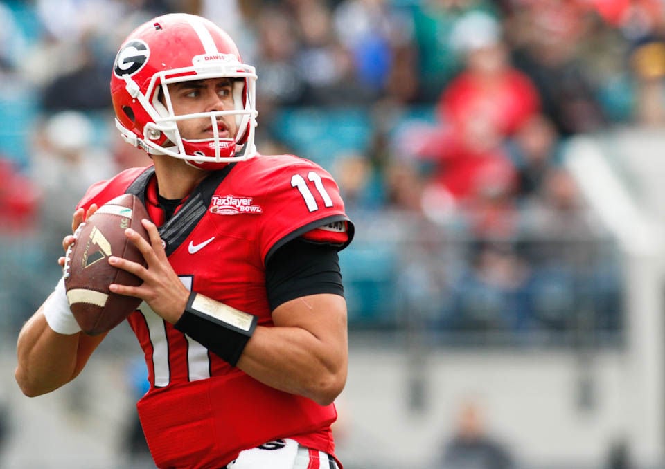 Young quarterbacks showdown got younger