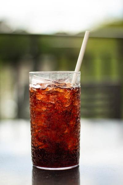 Opinion Refuse Plastic Straws To Help The Environment Opinion Redandblack Com