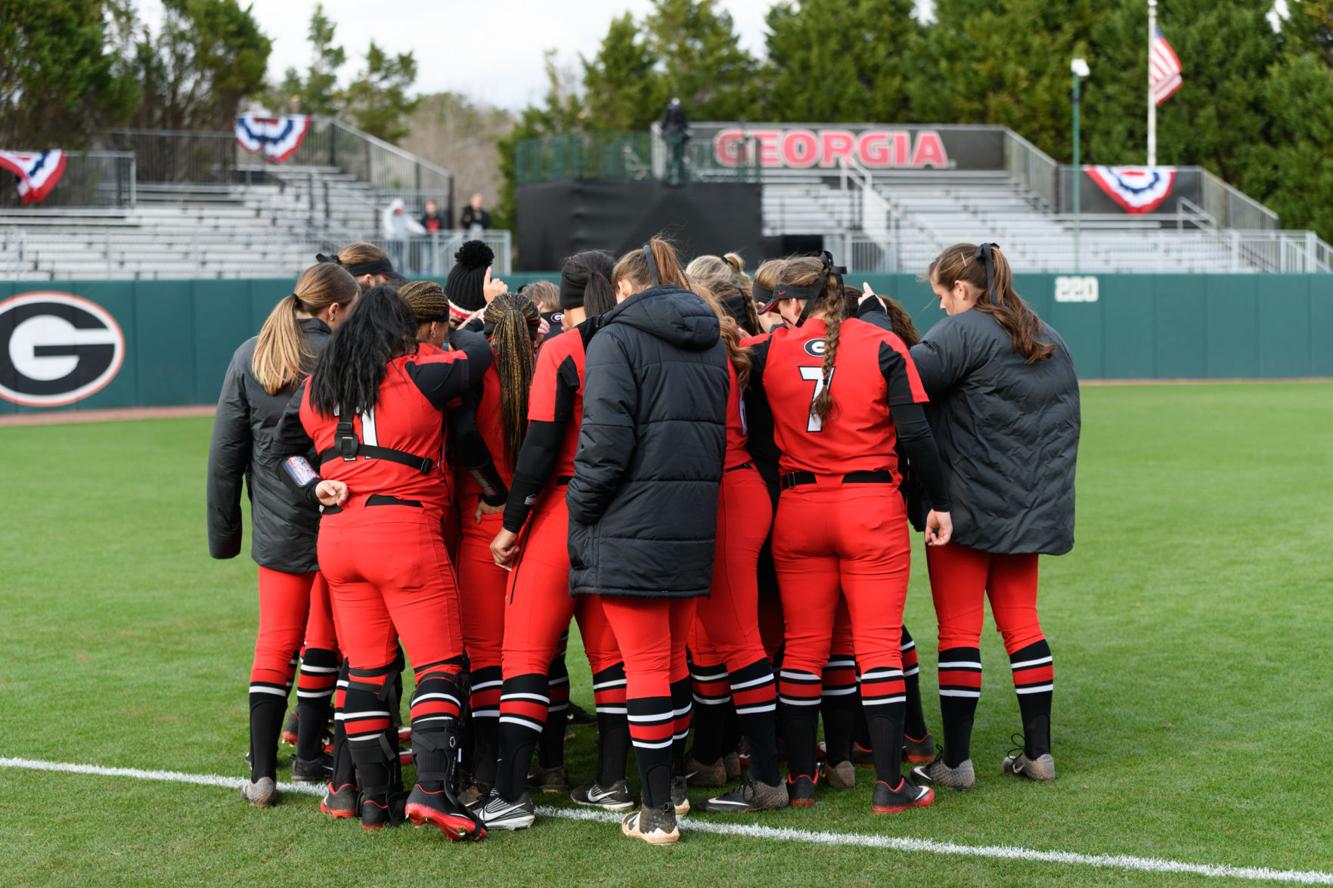 Georgia Softball Wins 8 0 Over Central Michigan Off Continued Strong 