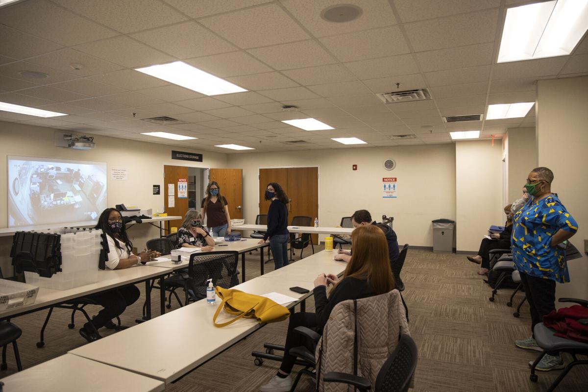 210105_tmg_ballotcounting_008.jpg