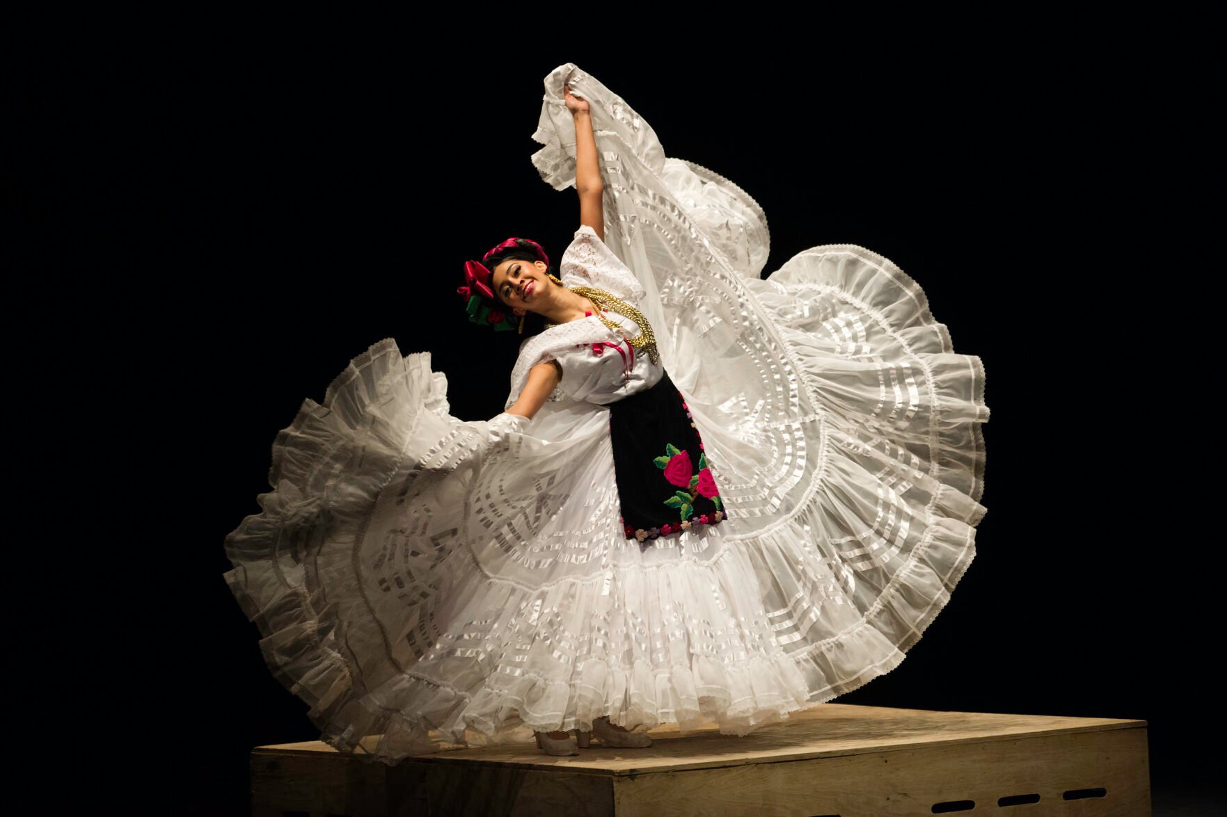 Ballet folklorico clearance store