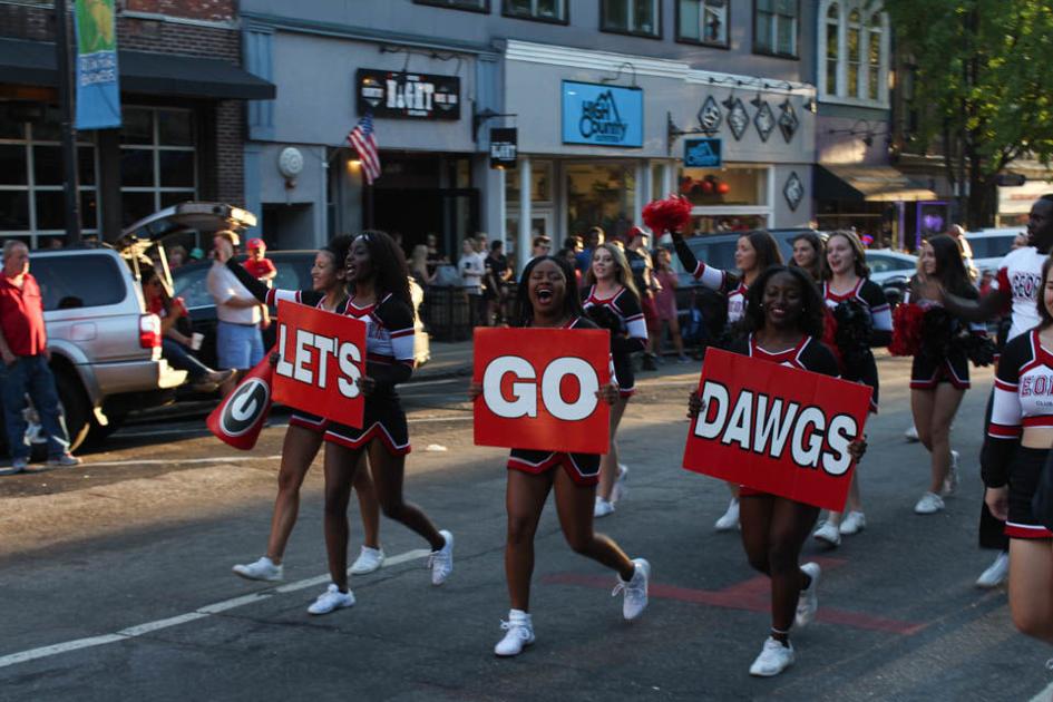 UGA parade brings fans together for an evening of