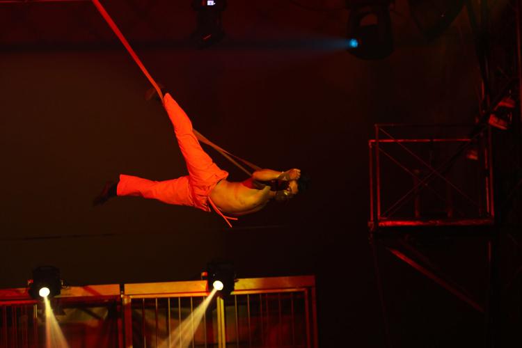 PHOTOS Cirque Alcatraz presented by Cirque Italia Multimedia
