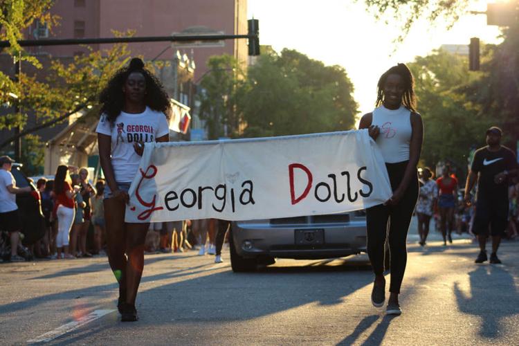 PHOTOS UGA Parade Multimedia