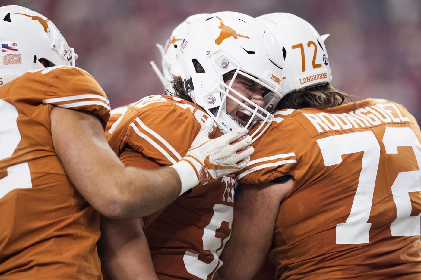 Little Longhorns Prepare for Gameday [Gallery]