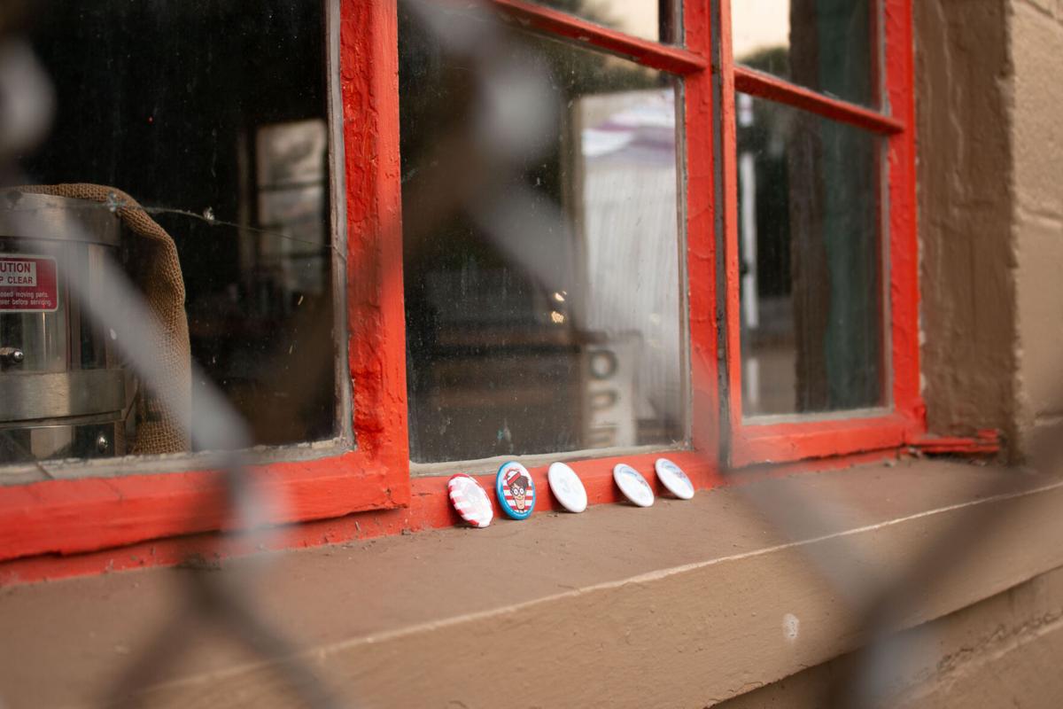 avid waldo pins 0006.jpg