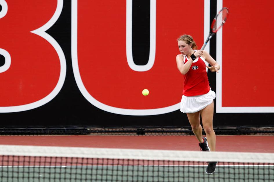 Georgia women #39 s tennis overcomes slow start to defeat Arkansas Tennis