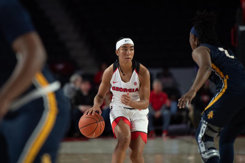 Georgia Women S Basketball Wins 76 60 In High Energy Matchup With