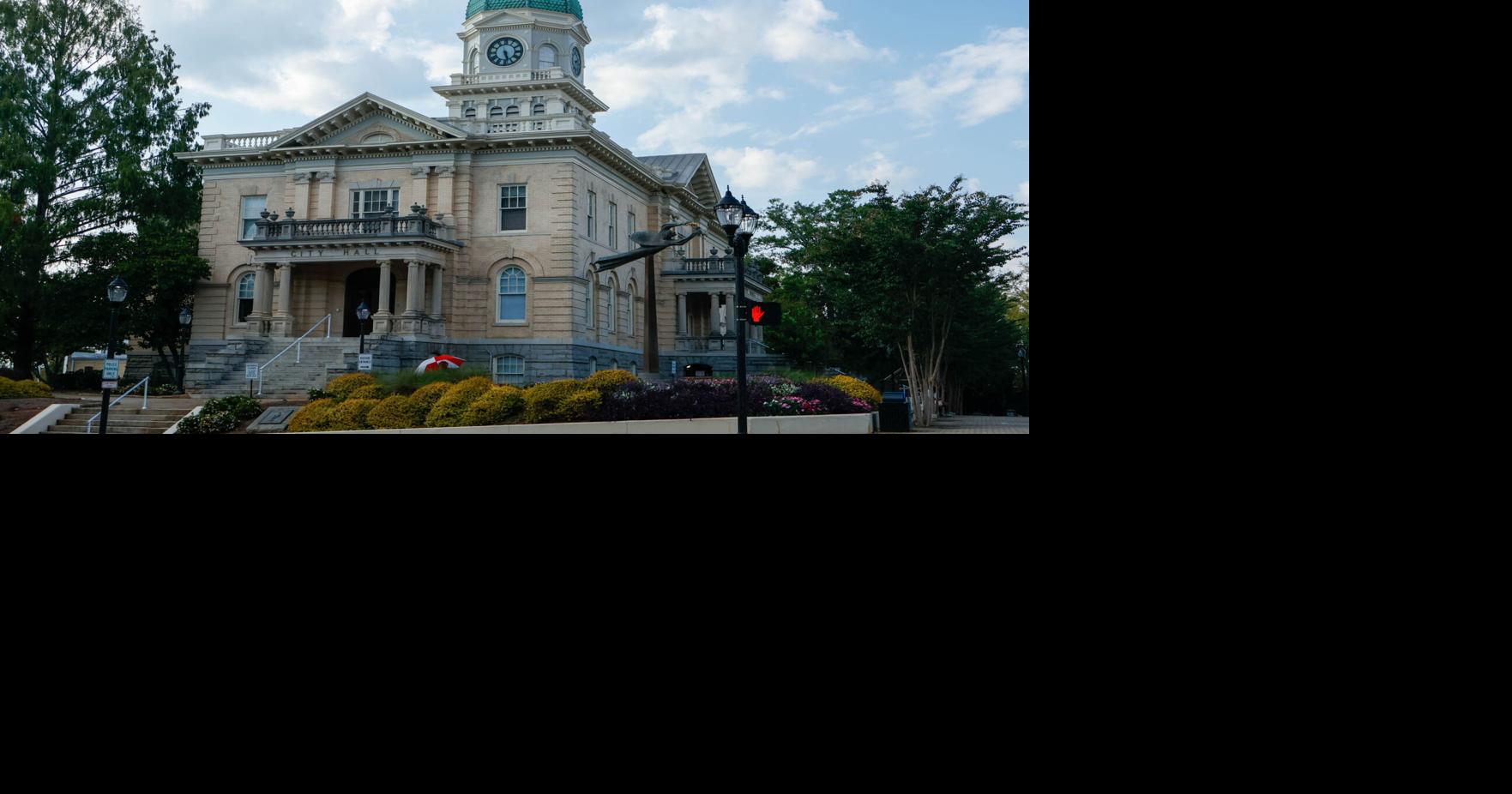 ACC Mayor and Commission discuss downtown parking changes and new ...