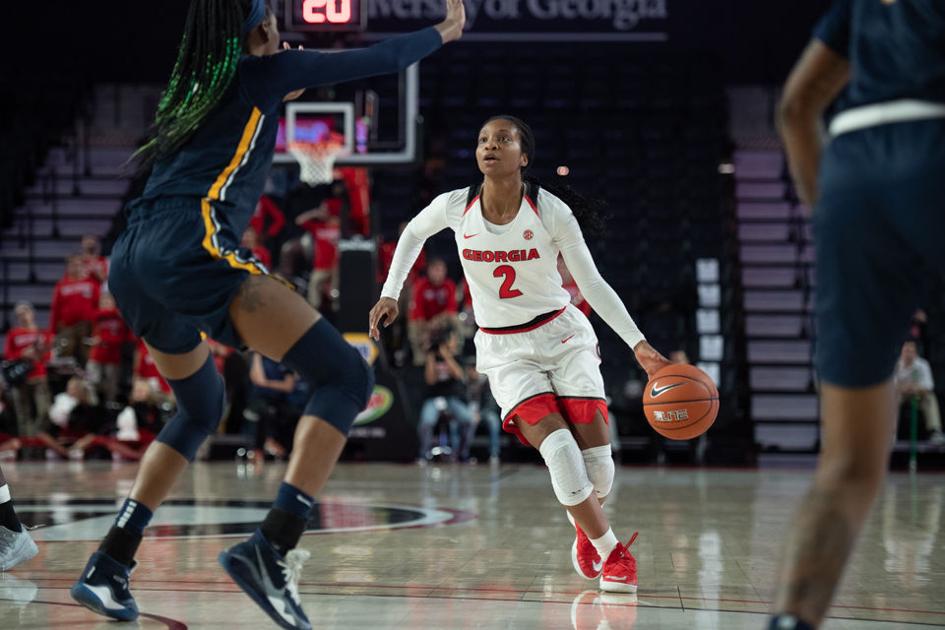 Georgia Women S Basketball Wins Turnover Riddled Clash With North