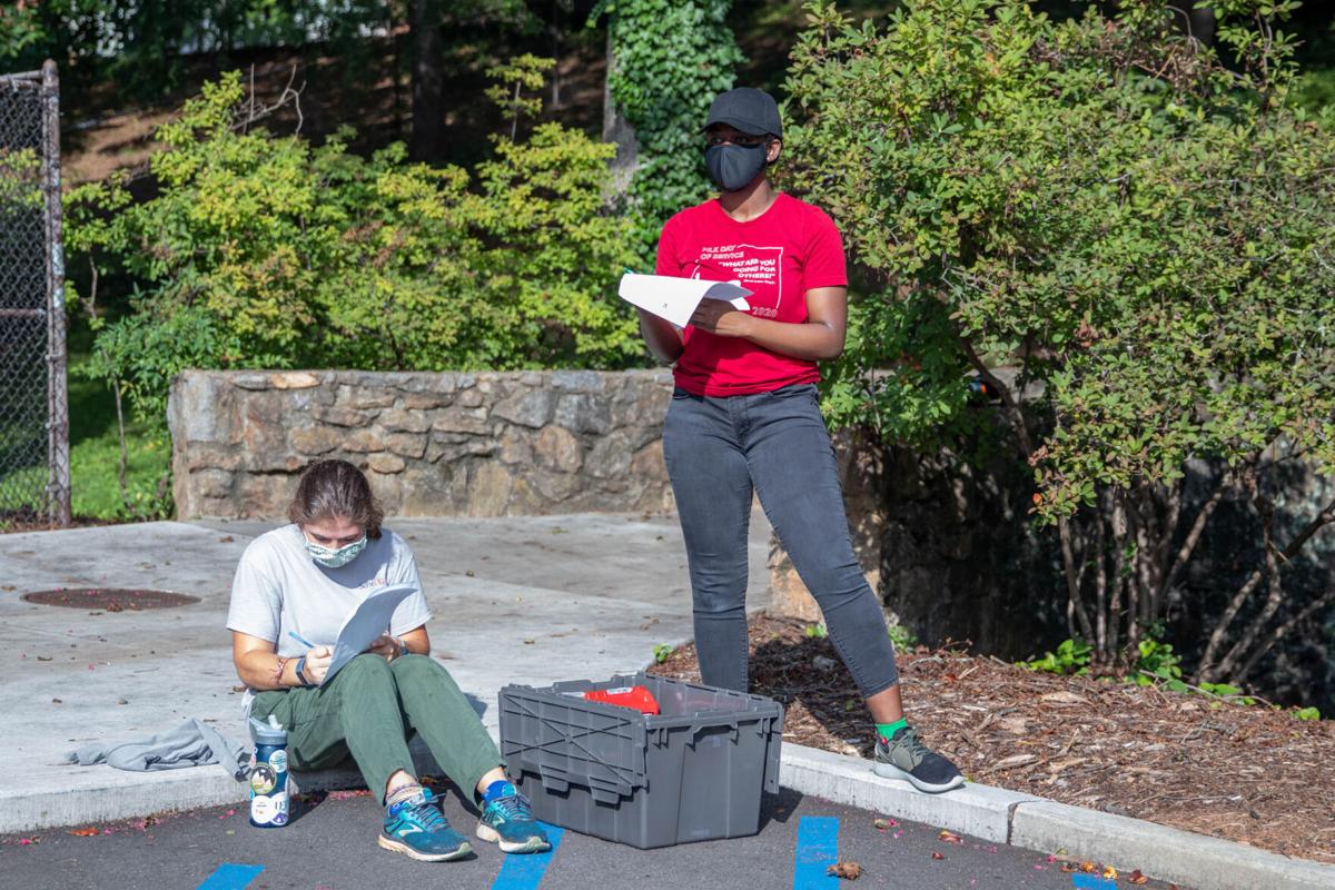 200829_SMH_DawgDayofService.jpg