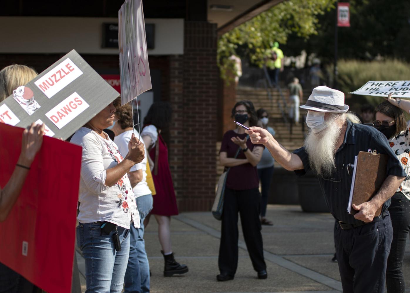 210913_kes_MandateProtest_009.jpg