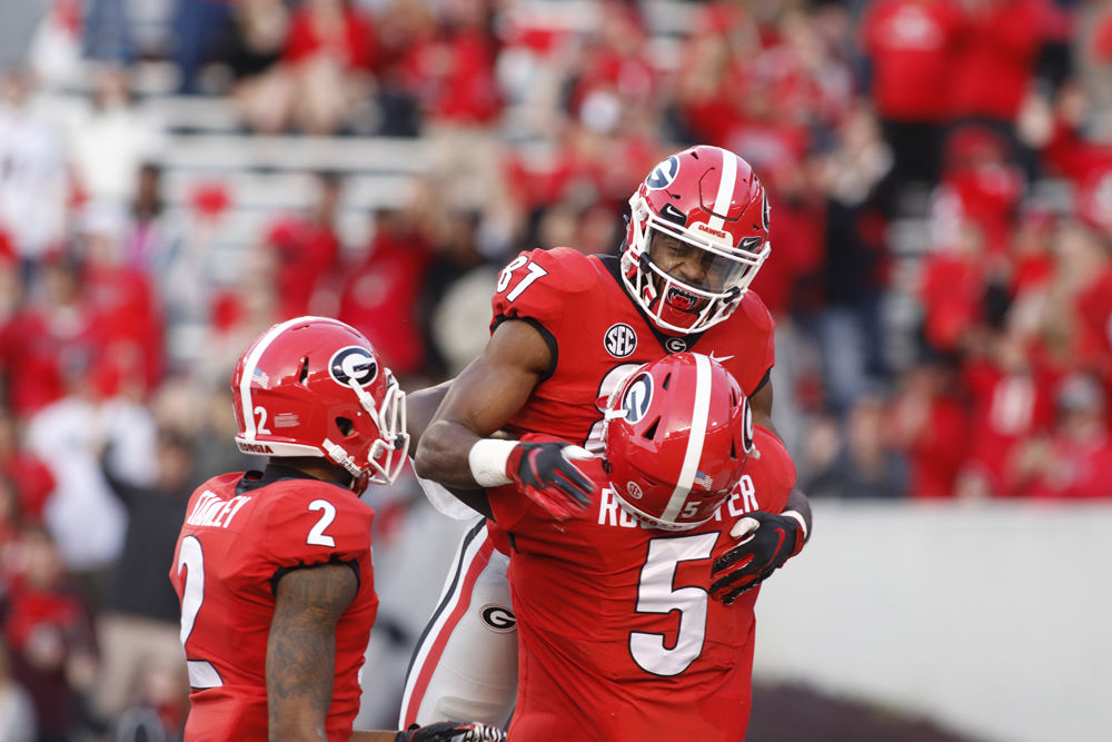 Justin Fields plays starring role in UGA's blowout win over UMass