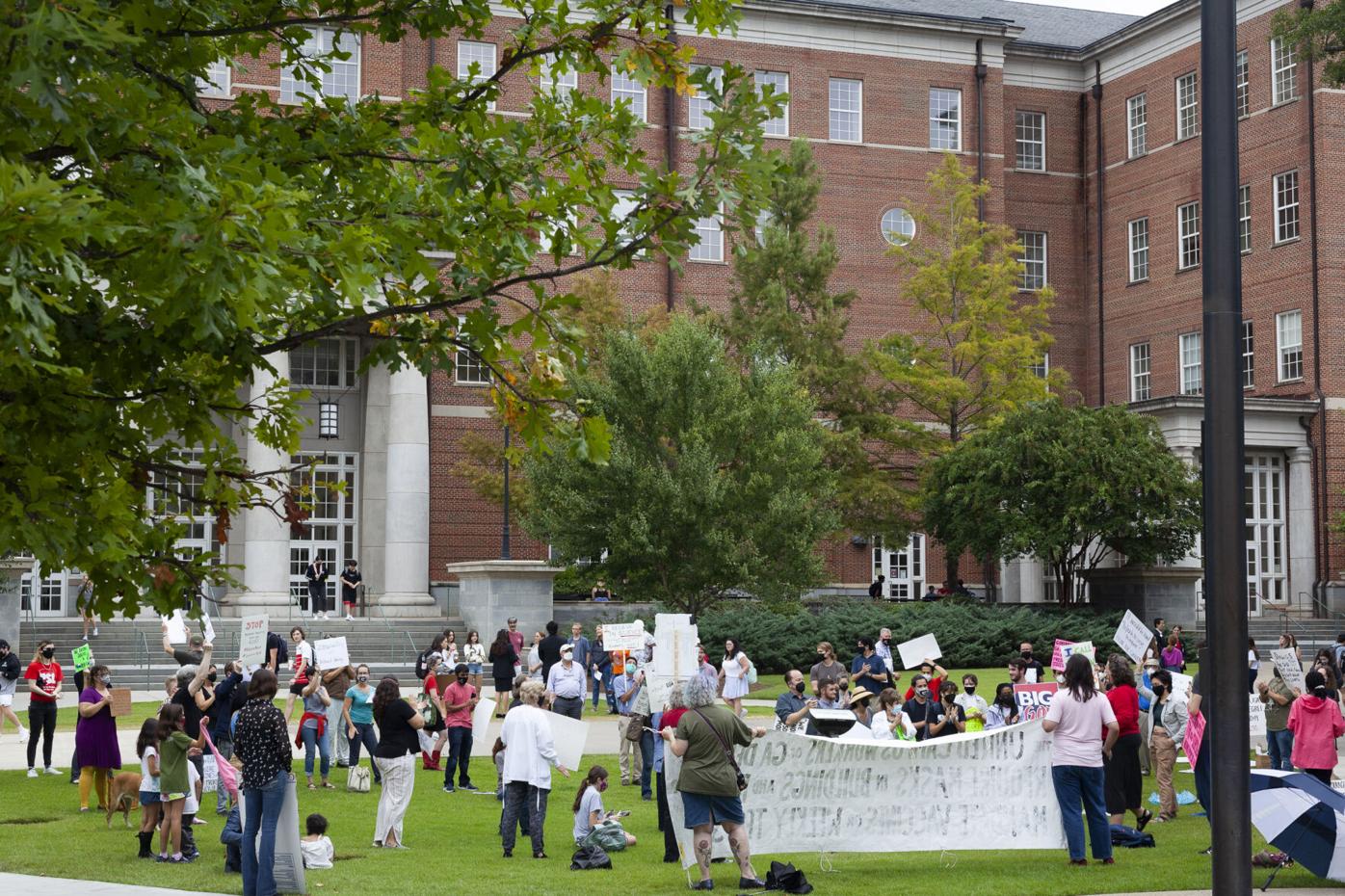 210917_SPF_UCWGAprotest-10.jpg
