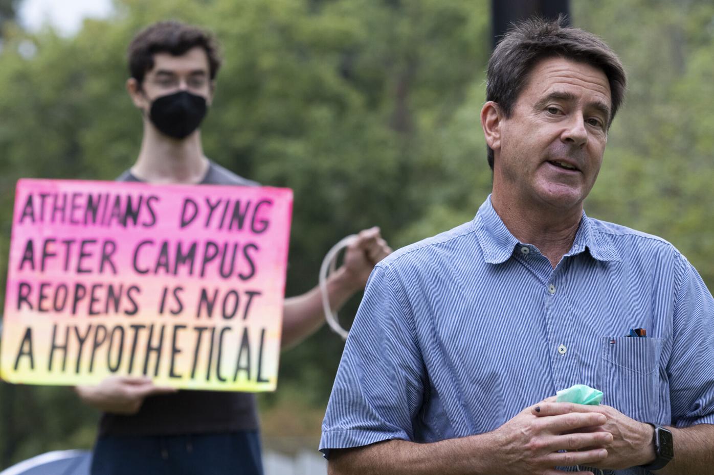 210917_SPF_UCWGAprotest-13.jpg
