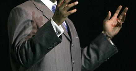 Atlanta televangelist believes in the power of God and private jets | Views | redandblack.com Atlanta televangelist believes in the power of God and private jets | Views | redandblack.com