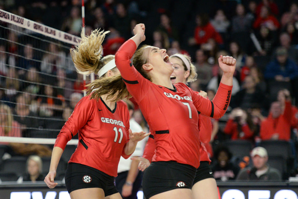 181115_jca_volleyball_15.jpg