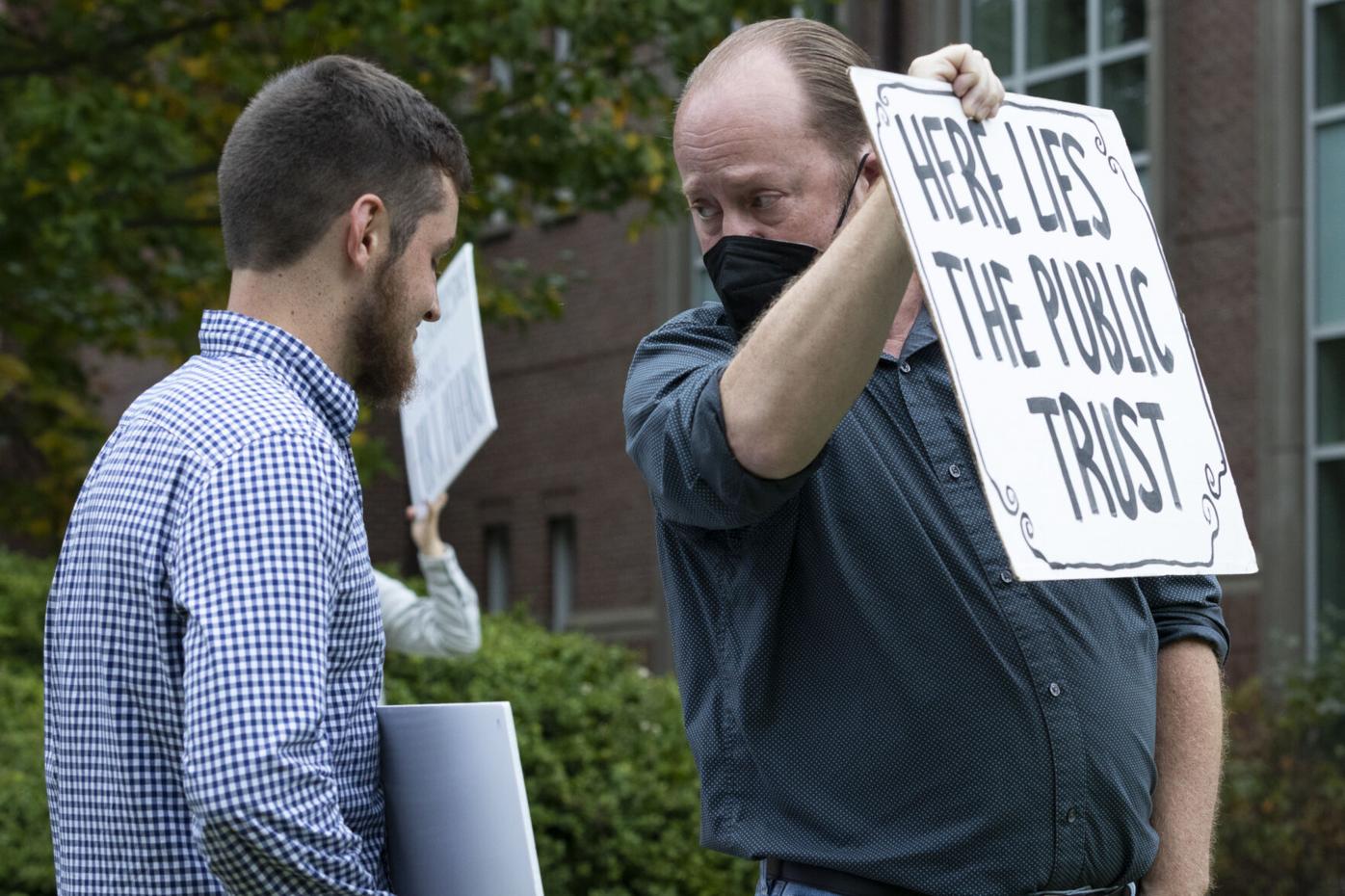 210917_SPF_UCWGAprotest-16.jpg