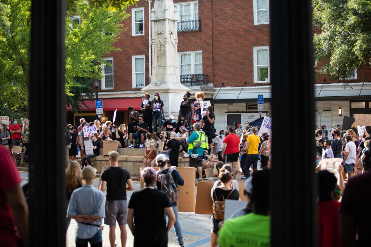 protest with counter 030.jpg